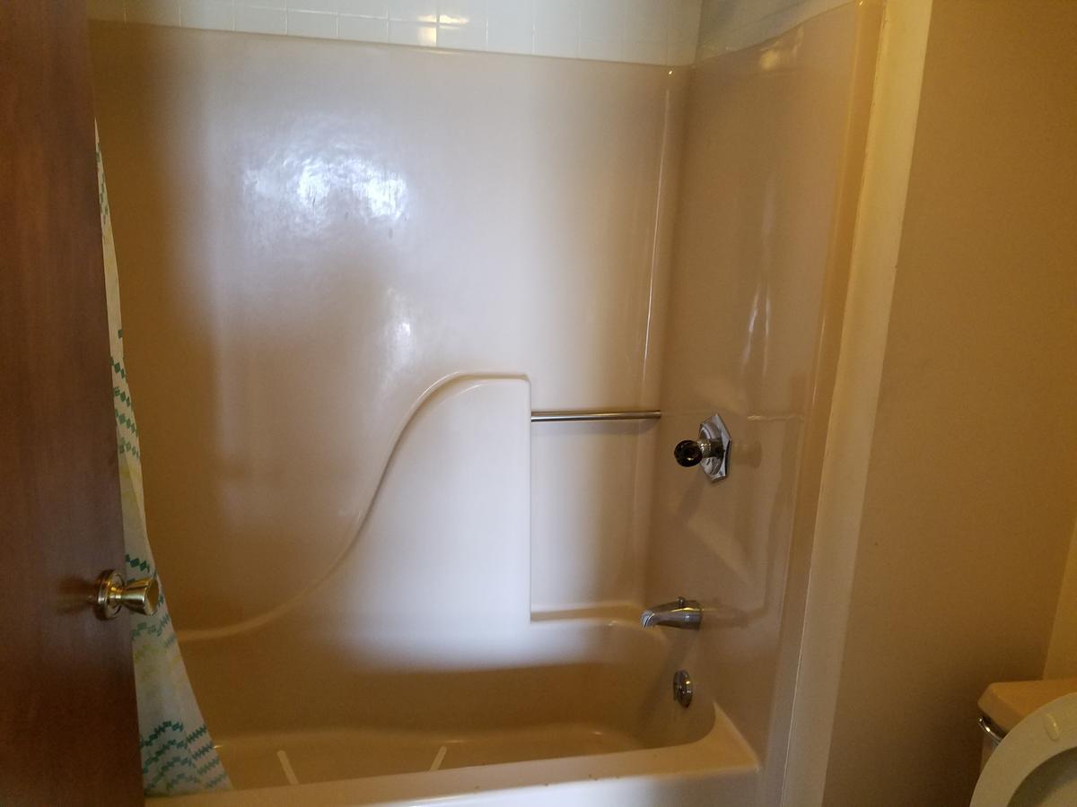 Midwest Inn Paoli Bagian luar foto